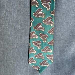 Geoffrey Beene Dress Green Paisley Silk Neck Tie